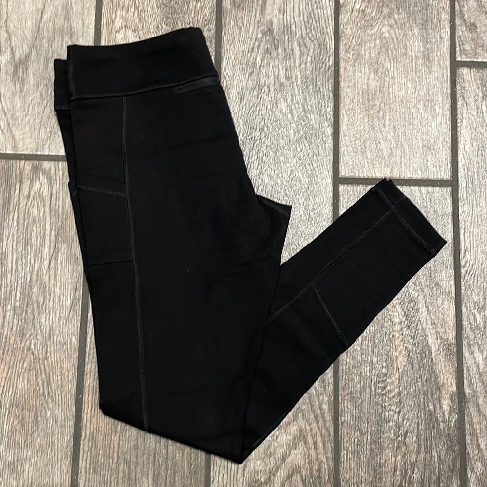 Cariloha black bamboo yoga pant, size large side pocket, never worn